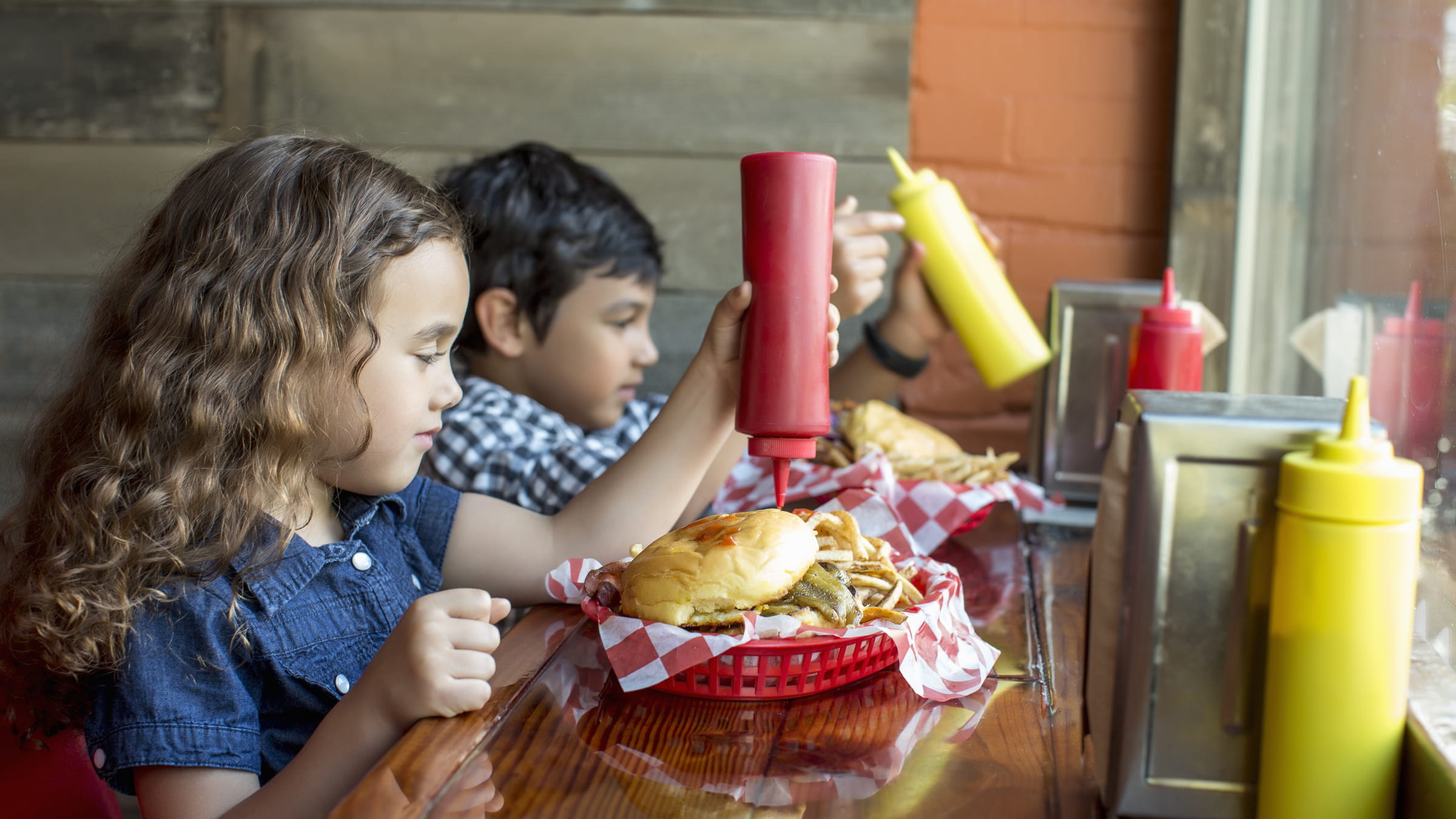 kids-with-sauce