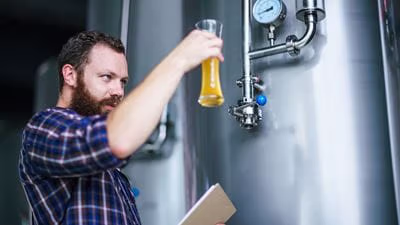 Aufgaben des Braumeisters: Bierverkostung, Anmerkungen, Qualitätskontrolle